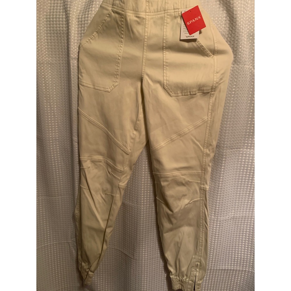 Spanx Stretch Twill Cargo Jogger Parchment Cream Moto Pants 20319R Small NEW